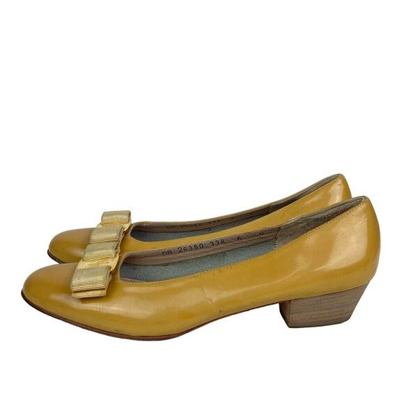 SALVATORE FERRAGAMO Vera Bow Patent Pump 6 B - Picture 6 of 13
